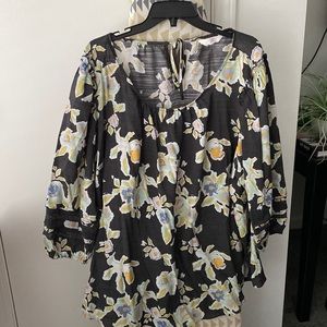 Tunic w/ 3/4 sleeve, rayon/poly; Dk grey multi colored in pinks, purples, greens